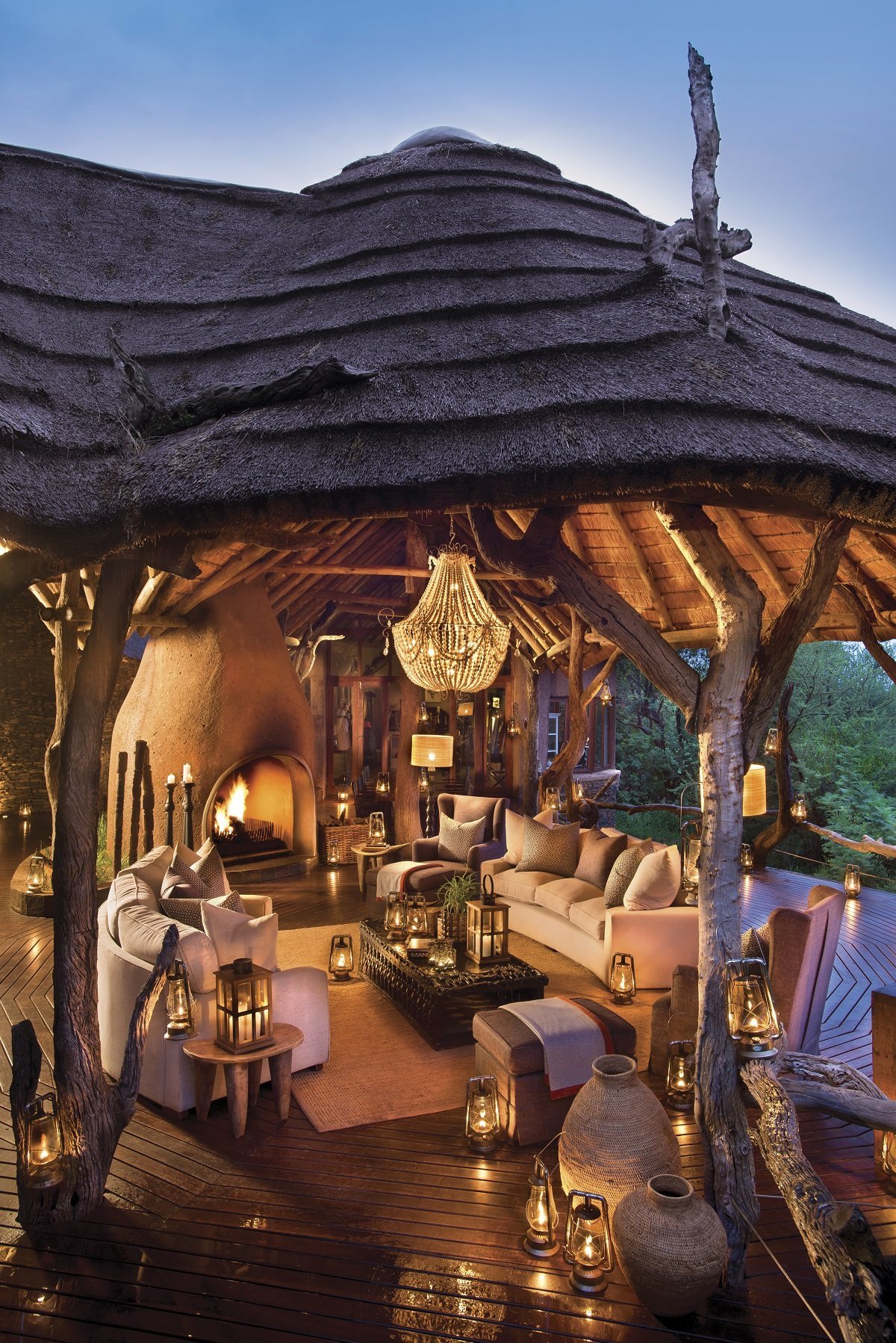 Luxury Meets Wilderness at Madikwe Safari Lodge ...