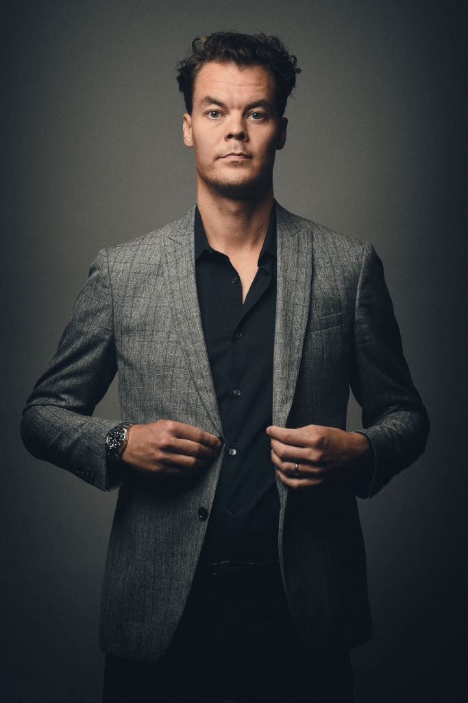 Shawwwnnieee shawwwnnnnnn my bestest frandddd - NHL Media Tour Player Portraits - Tuukka Rask...