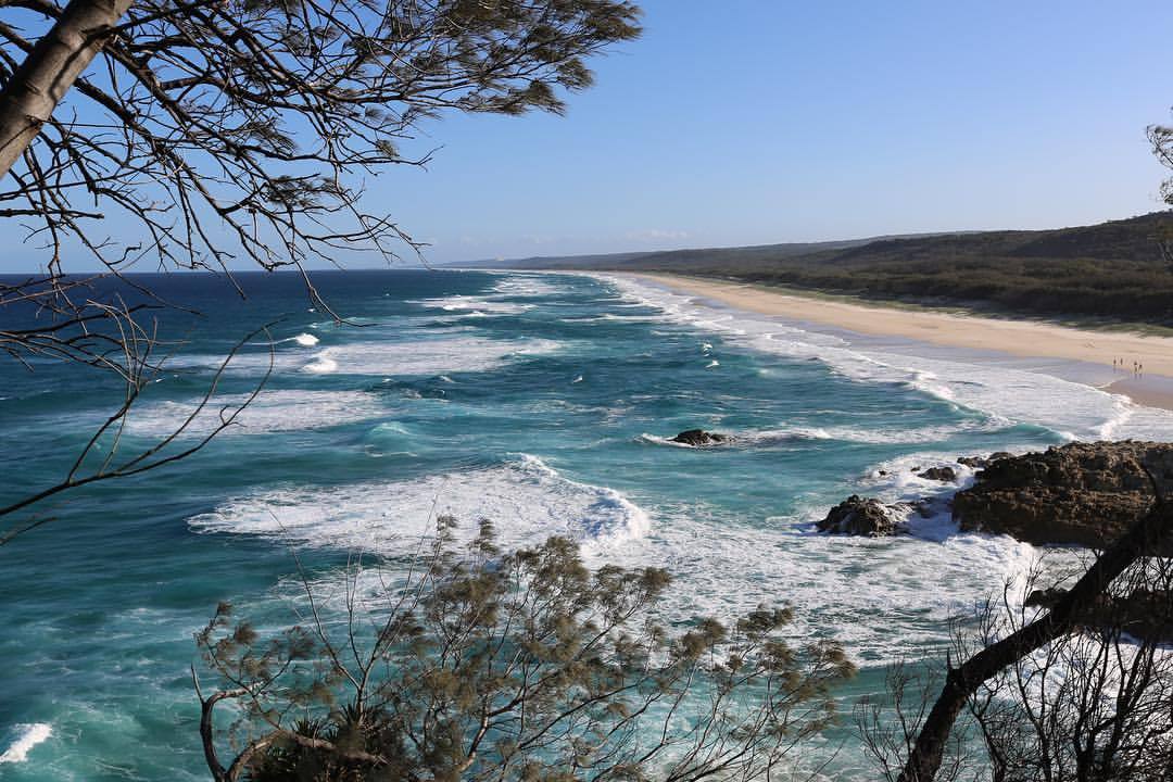 OZBEACHES — Main Beach at Point Lookout. Looking south to...