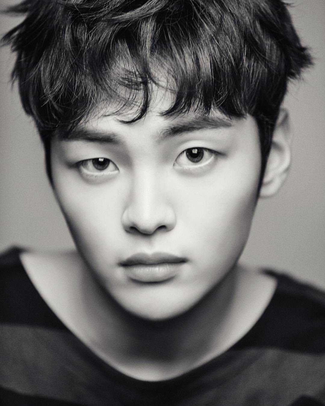 Kim Min Jae - OhBoy! Magazine vol. 75 - Korean photoshoots