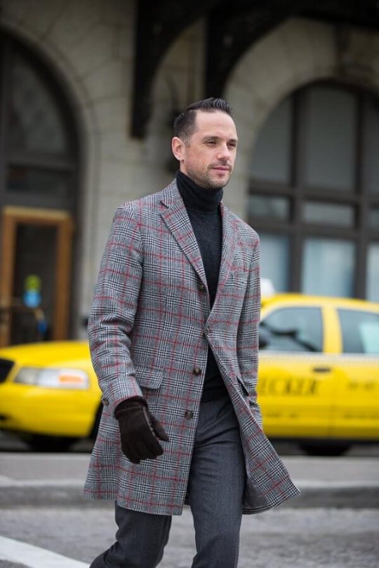Broan Sacawa wearing a Turtleneck & Overcoat with Overplaid