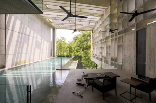 archatlas:PoolsWhat’s better than a house with a pool? A house...