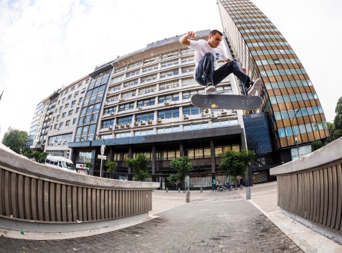 Snap the gap. #sbpanamMason Silva, Kickflip in Buenos Aires....