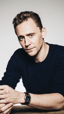 Tom Hiddleston Iphone Wallpaper Tumblr