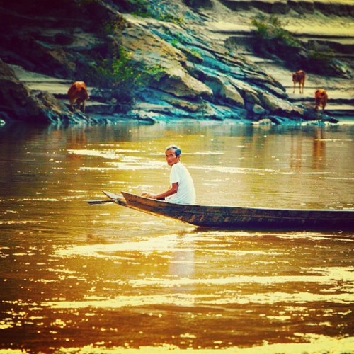 Meeting on mekong #thailand #pics #photo #photos #photowall...