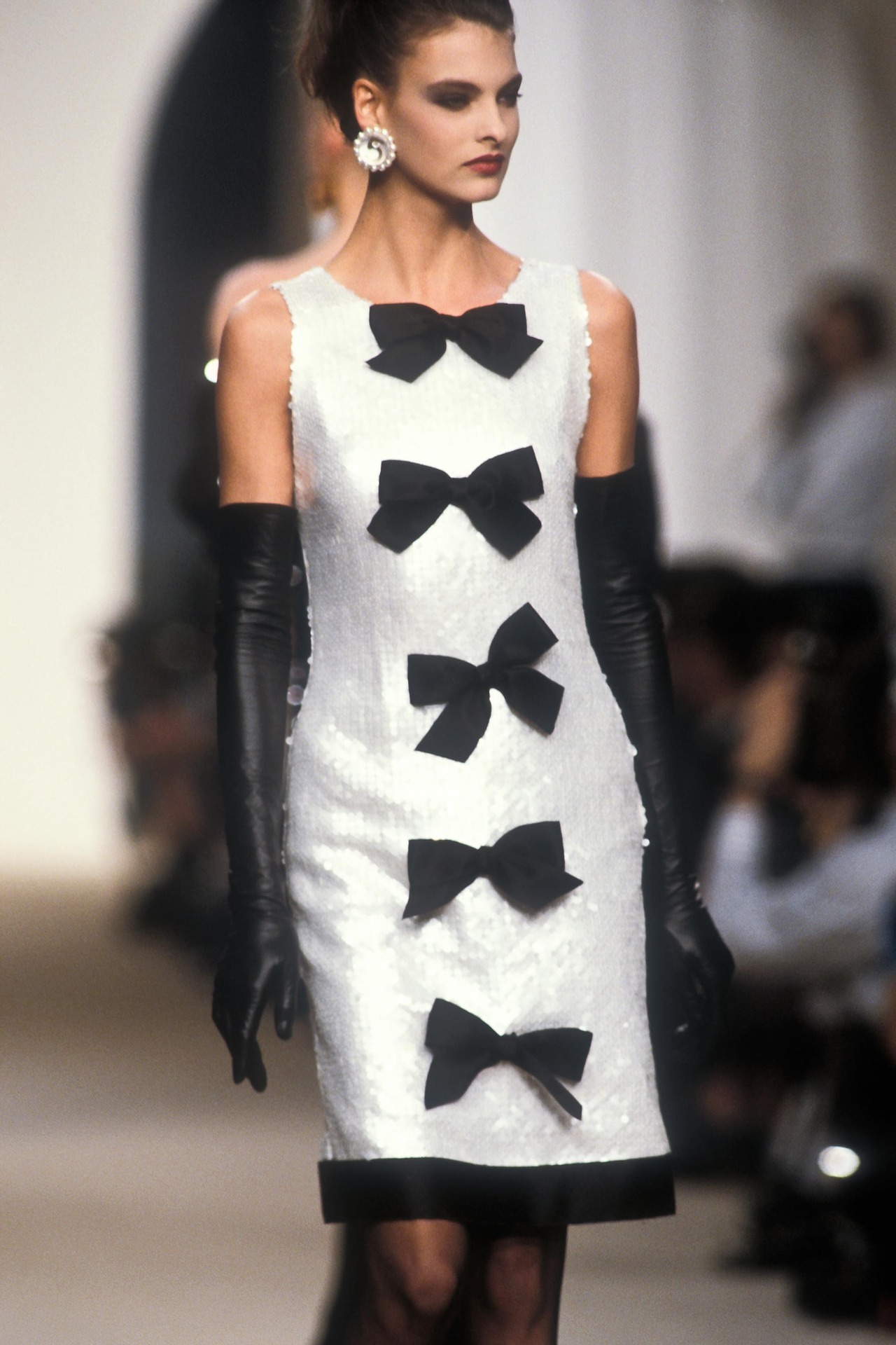 La Linda Evangelista | Chanel S/S 1987 Model: Linda Evangelista