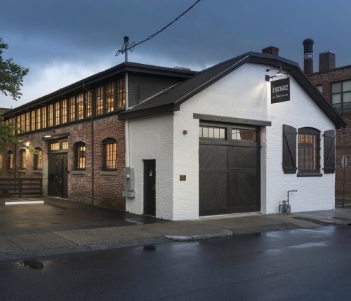 utwo:Historic Dye Factory Loft© j.schatz