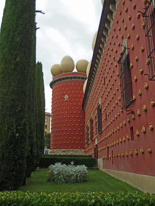 figueres - salvador dalì museum