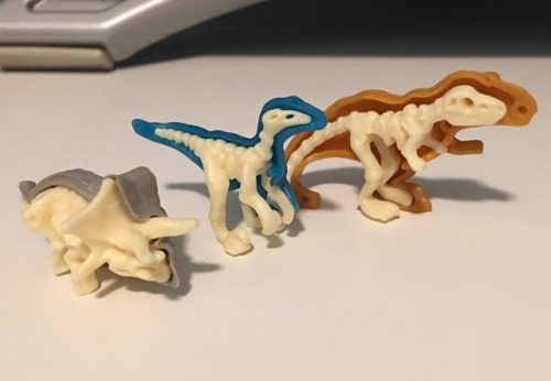 jurassic world kinder egg