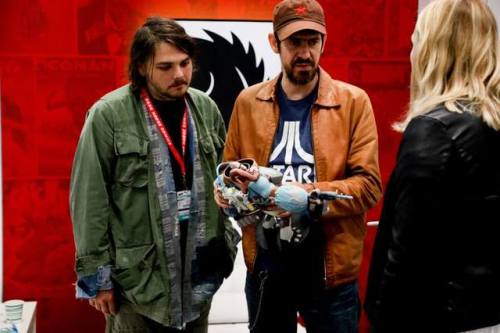 postmcrnews:Gerard Way & Gabriel Bá at NYCC: Part 1October...