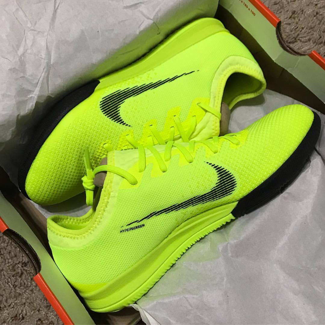 neon nike indoor soccer shoes