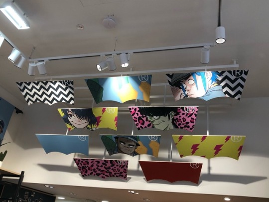 levi's print bar gorillaz