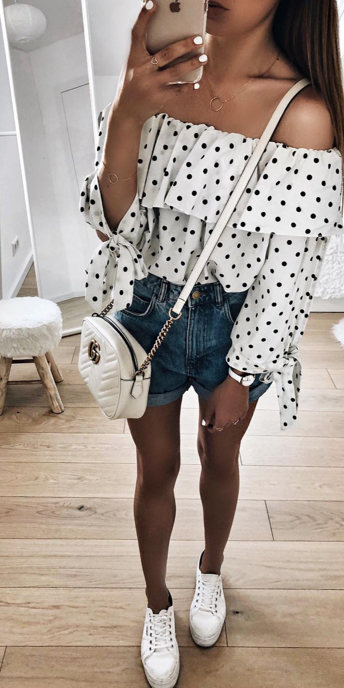 60+ Amazing Spring Outfit Ideas to Feel In Love With - fashion websites, celebrity sightings, #Stylish, #Loveit |Anzeige| Happy Monday ihr Lieben ich liebe Punkte meiner Story habe ich euch heute Morgen noch meine neue Schmuckstvon fabatelier gezeigt und auch noch ein paar Sachen, die ich in Mgekauft habe Ich weuch einen tollen Wochenstart 