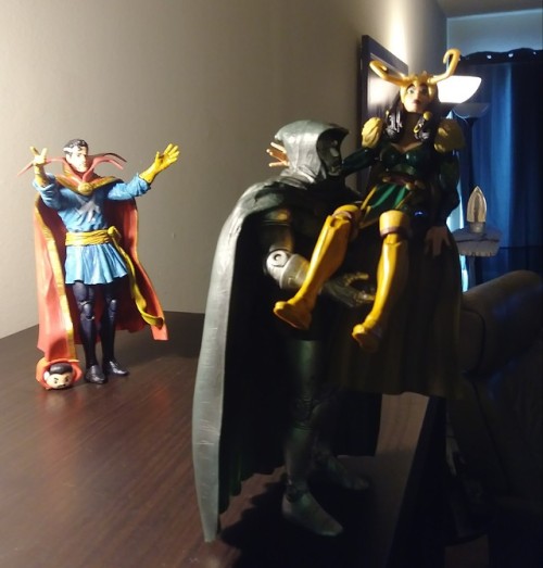 lachay:My Lady Loki figure arrived!!! Doom tries to throw her...