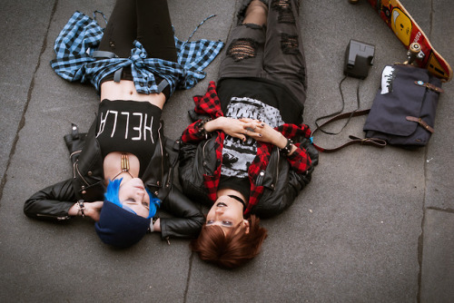 sweggsy:Two girlsChilling on the rooftopZero feet apart...