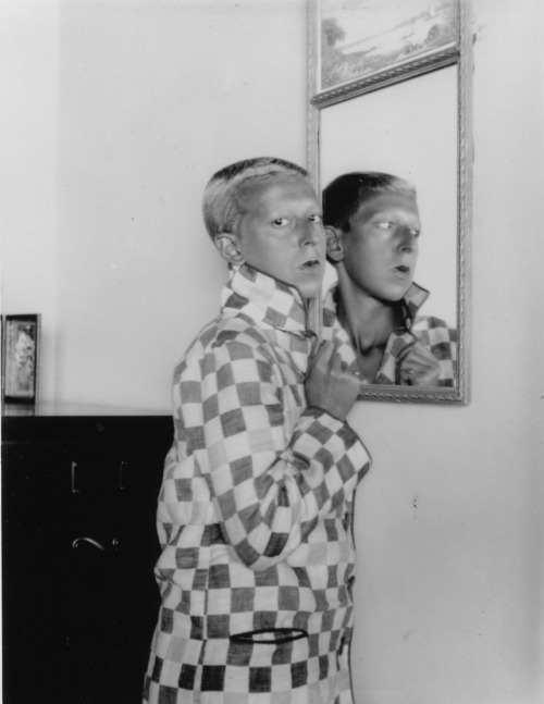 mementomoriiv:Claude Cahun - Self-Portrait, 1928