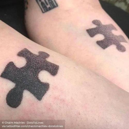 By Chaim Machlev · DotsToLines, done at DotsToLines, Berlin.... individual matching;matching;patriotic;chaimmachlev dotstolines;micro;toy;dotwork;puzzle;biffy clyro;facebook;music band;twitter;scotland;game;inner forearm;music