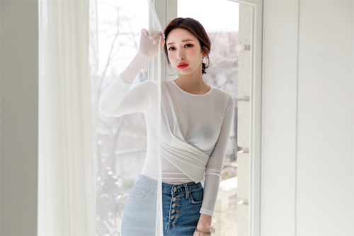 korean-dreams-girls:Ye Jin - March 26, 2018 1st Set