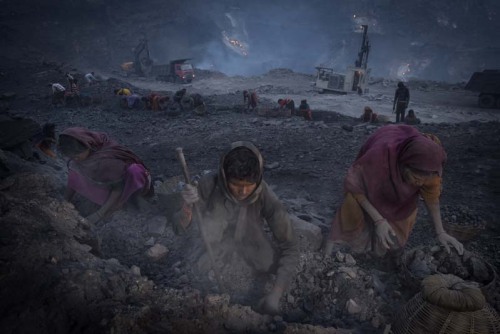 “THE EARTH IS ON FIRE”In Jharia, India, the...