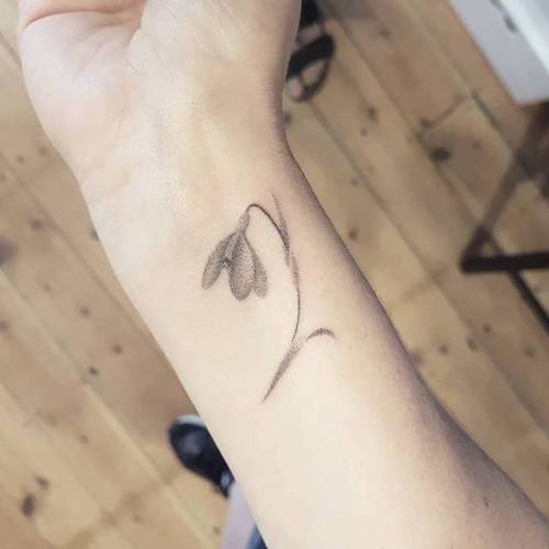 By Sarah March, done at Die-Monde Tattoo, Wadebridge.... snowdrop;flower;small;tiny;sarahmarch;hand poked;ifttt;little;nature;wrist