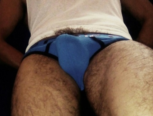 beingnaturalisfree:justsayjohnny:Won’t be contained. I...