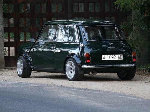 carsonlycars:AUTHI MINI COOPER 1300