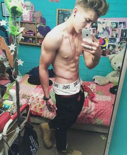 @6packboyss