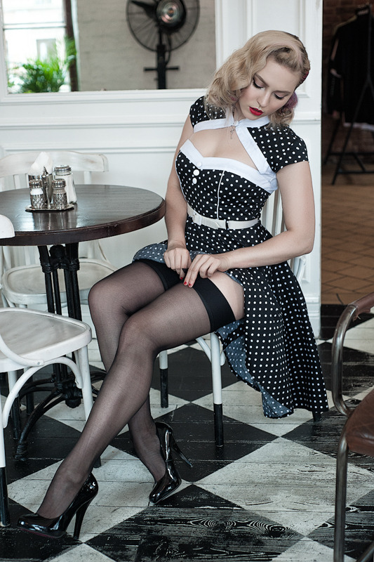 Grannies toys retro miniskirt