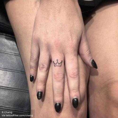 By Chang, done at West 4 Tattoo, Manhattan.... fine line;jewellery;finger;chang;micro;line art;facebook;twitter;minimalist;crown