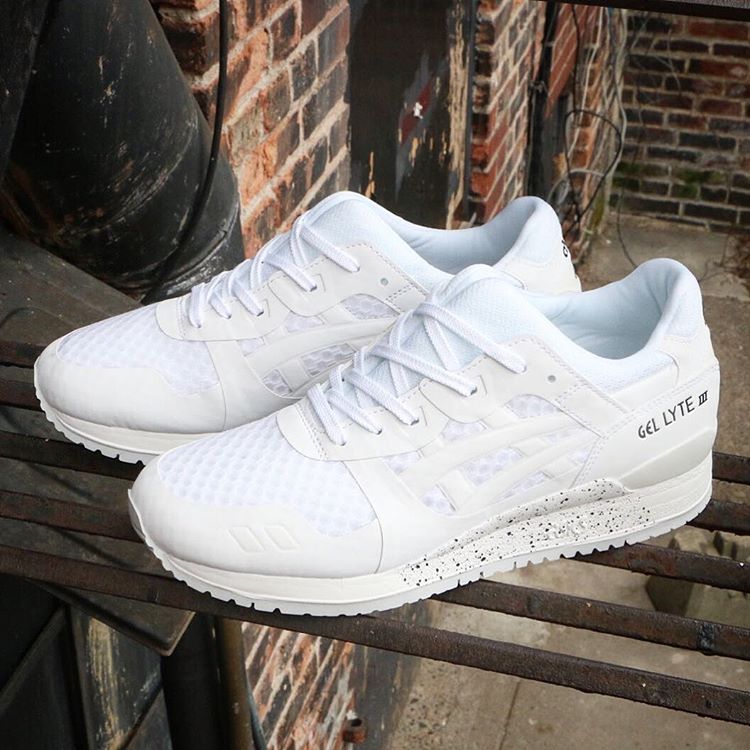 低価格で大人気の 新品 asics GEL-NYC White/Ivy 26.0cm