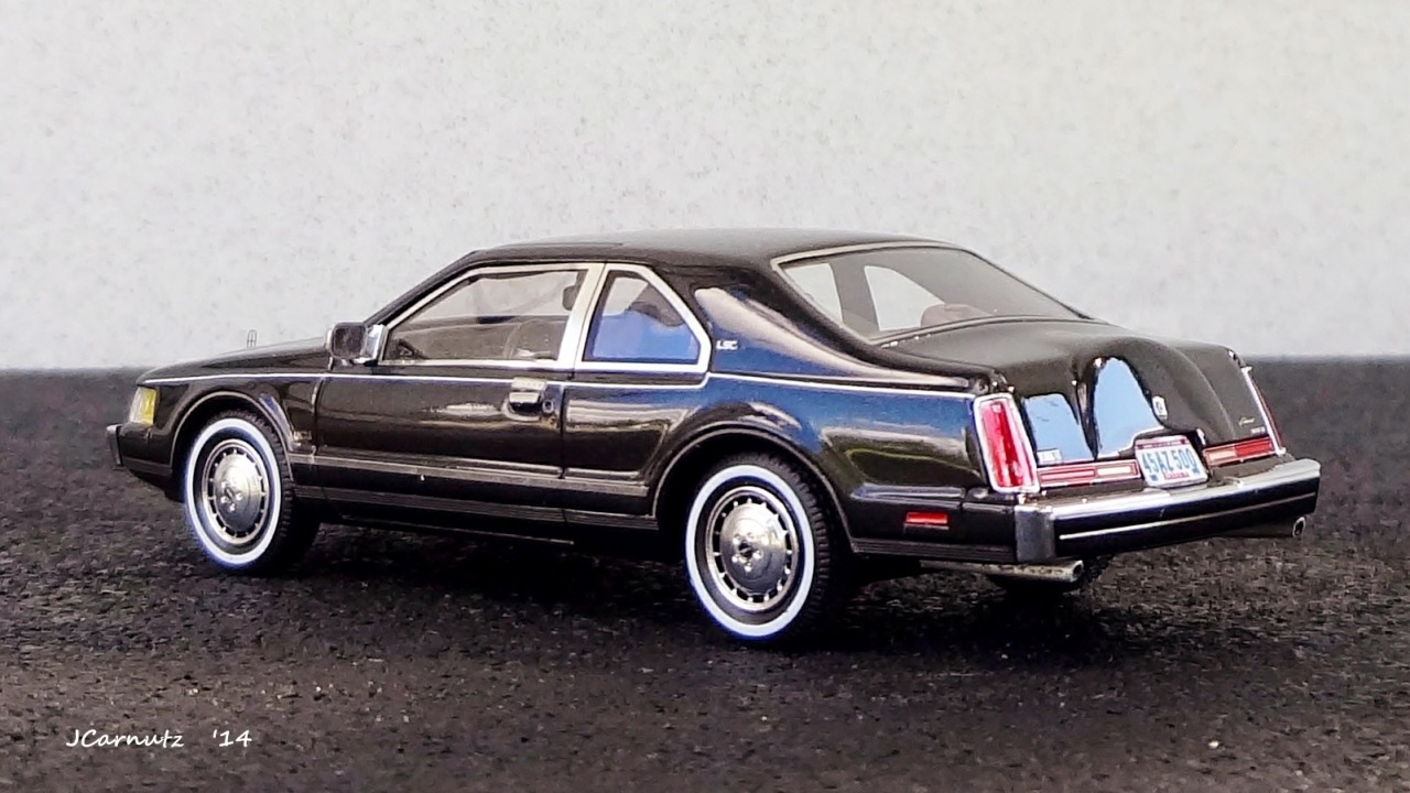 diecast-mania-1984-lincoln-continental-mark-vii-lsc-coupe-issued