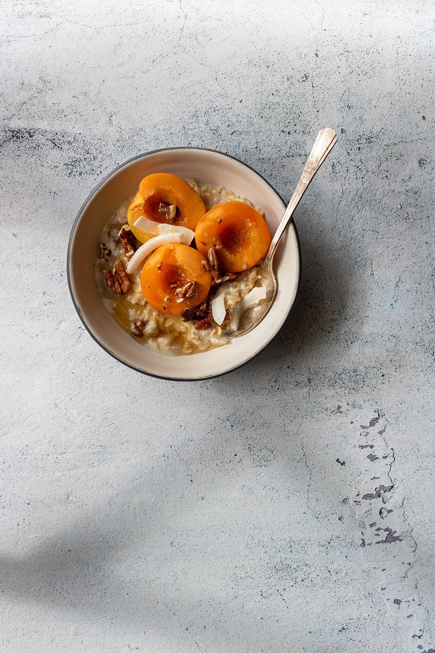 apricot and pecan oats with honey