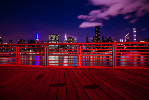 now-youre-cool:Views of Manhattan from Gantry Plaza, Long...