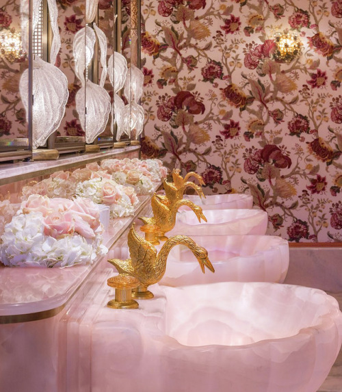 inkxlenses:Ladies’ Powder Room at Annabel’s Mayfair | by...