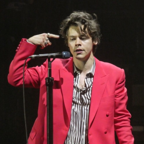 justharried:Kiwi-ed out. Harry, Manchester, 09.04.2018.