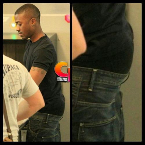 Male Celebs Booty, Bulge & Body