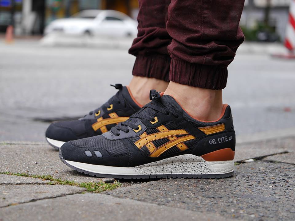 asics gel lyte iii black tan brown