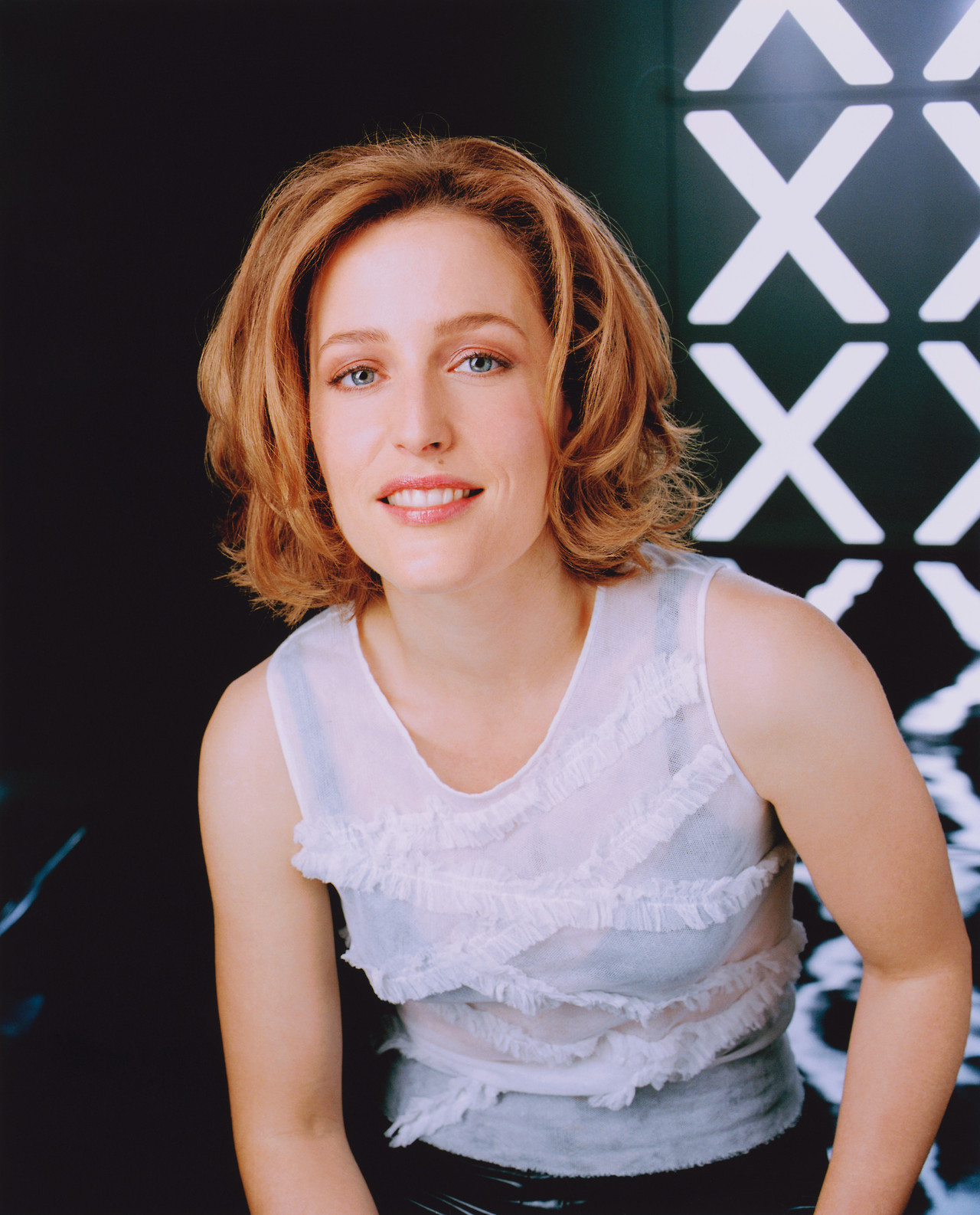 Gillian Anderson TV Guide November 4-10, 2000...