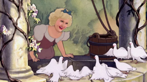 weirdbuzzfeed:The Golden Girls as Disney princesses.