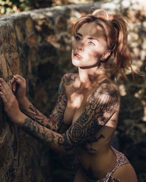 wanna-do-bad-things-with-u:Alysha Nett