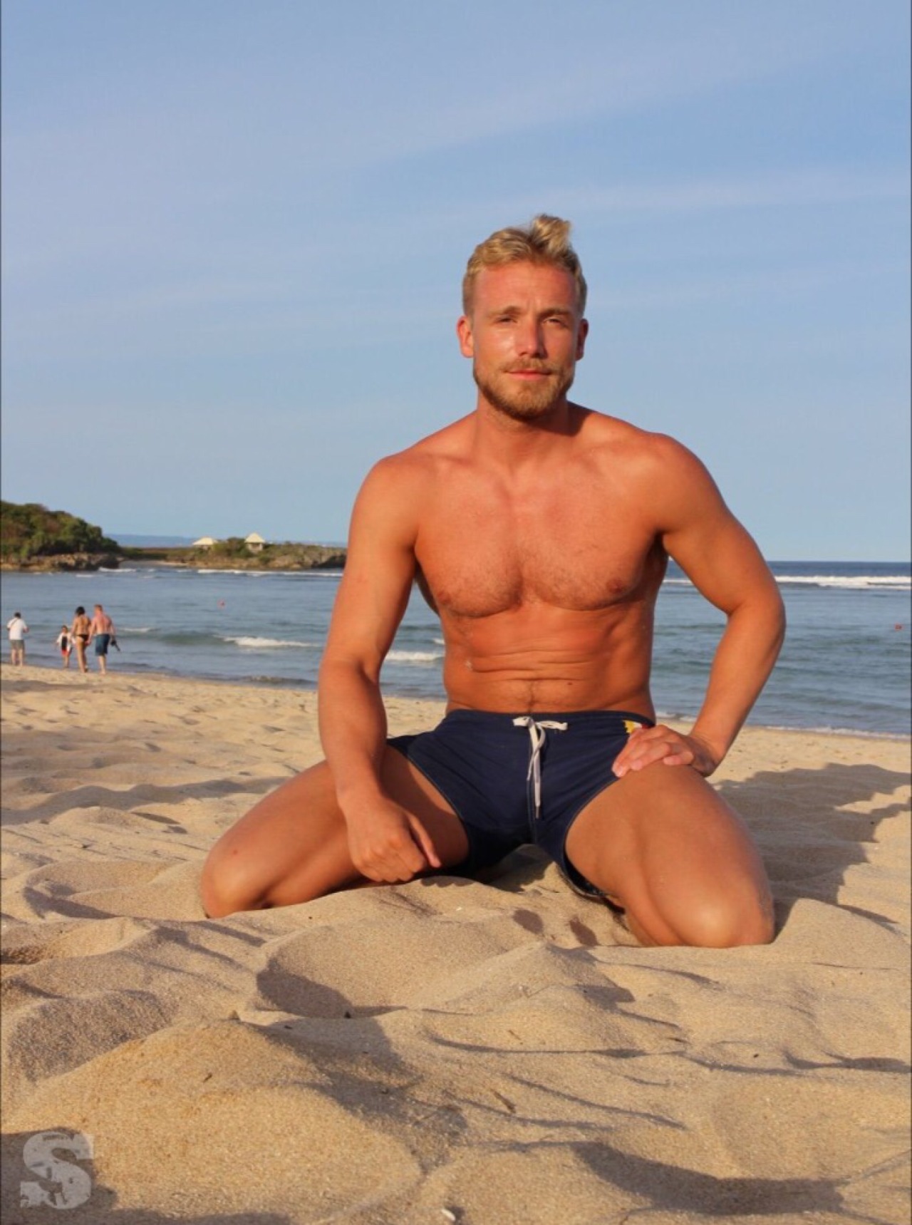 Nude Beachs Speedos Sports - Hot Dudes of Scruff ðŸ¾