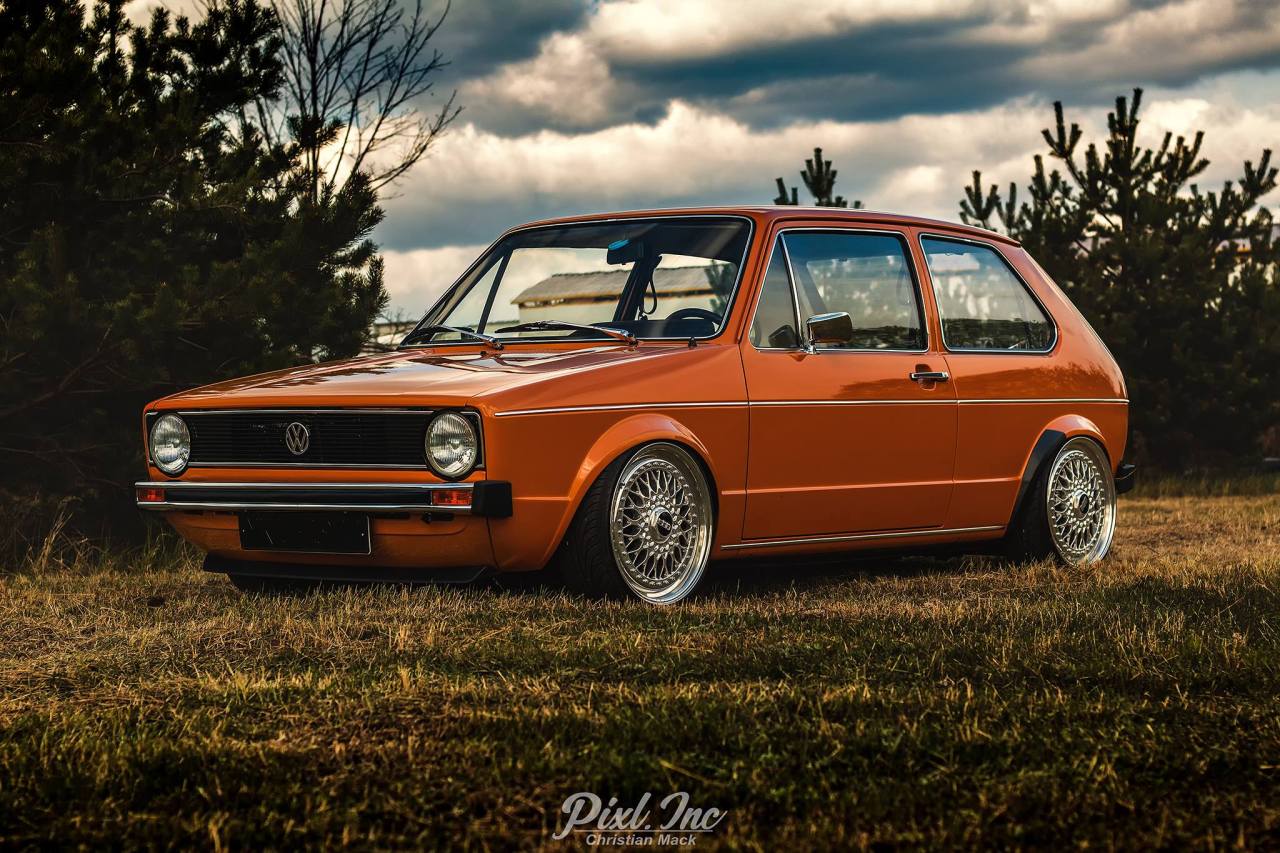 Фольксваген гольф 1. Гольф мк1 стенс. Volkswagen Golf mk1 stance. VW Golf 1 стенс. Volkswagen Golf GTI mk1 stance.