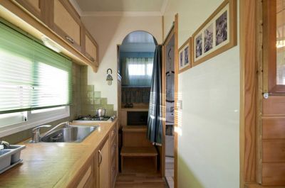 karate-and-friendship:<br /><br />Joe’s Truck House via Tiny House Swoon, photos taken by Ilan Nachum. <br />Alternative living is such a neat thing!<br />