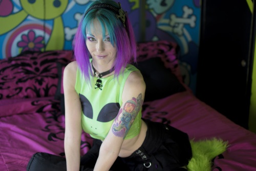zoe VanWest photoset Cyberfashion rave