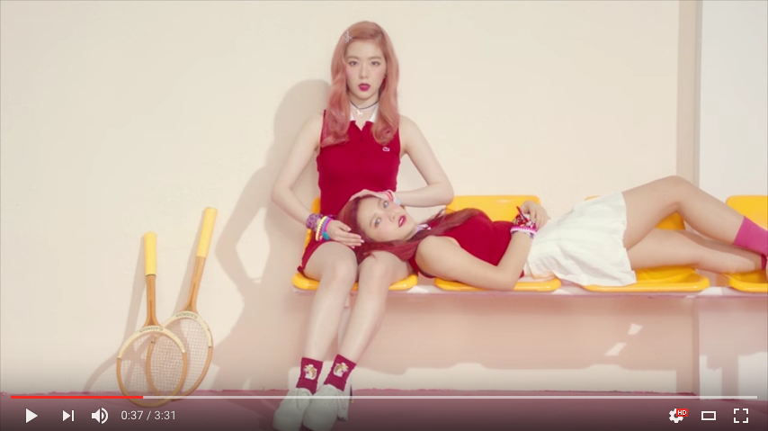 Red Velvet S Russian Roulette Mv Music Video Hiatus