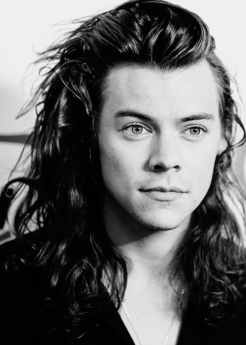 harry styles harry styles curls harry styles black and white | Tumblr