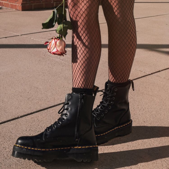 doc martens on girls