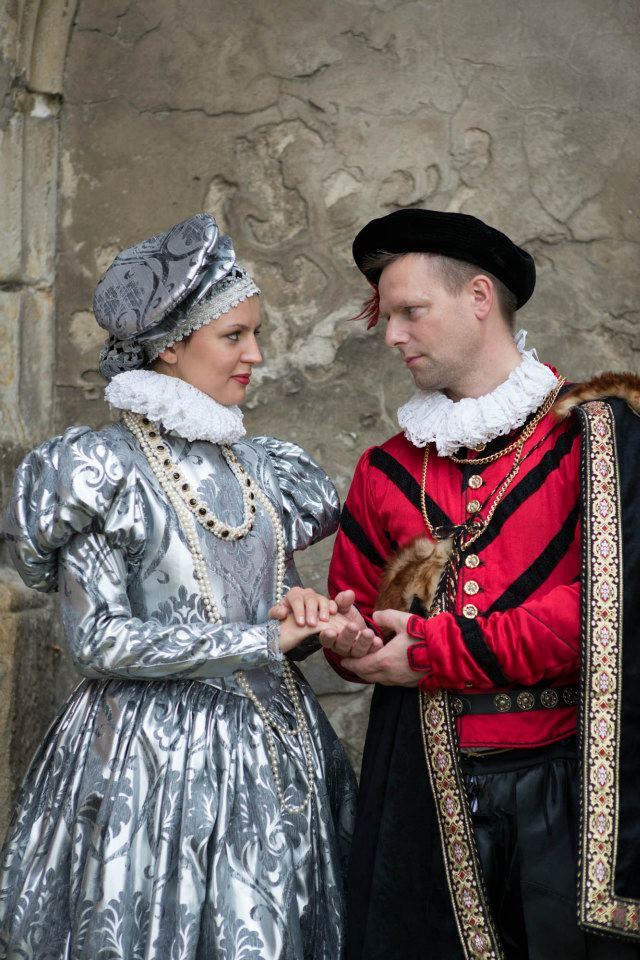 Costumes: Polish court, 16th century (from a... - lamus dworski