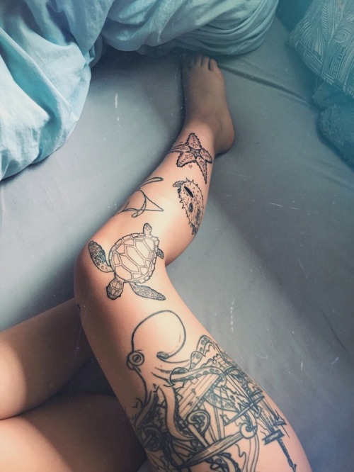me mine legs tattoo alternative girls girls with tattoos leg tattoo ocean tattoo tvmblrbabes cynegetic womenexellence pyff prayforbooty tattoos wysf buteur iwasinrar