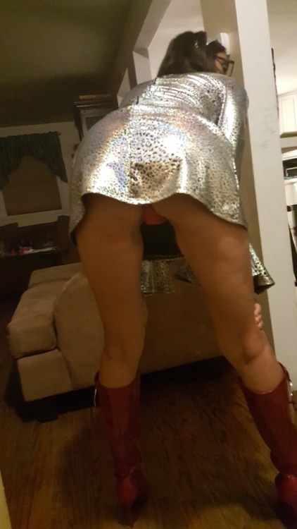 itacapecodthing:bella-sicilian:UglyDisco night with Daddy...